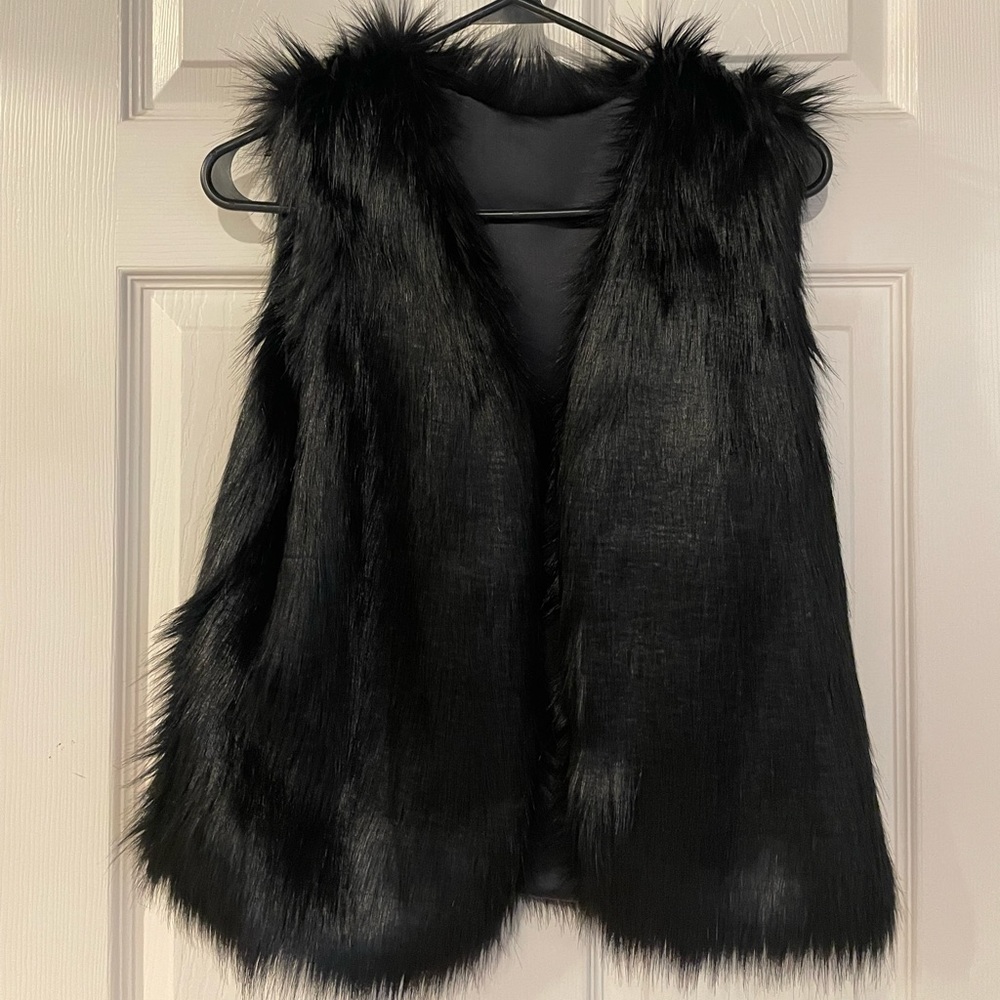 Black Faux Fur Vest from ChicWish / Cute Women’s Neutral Vest with Fur